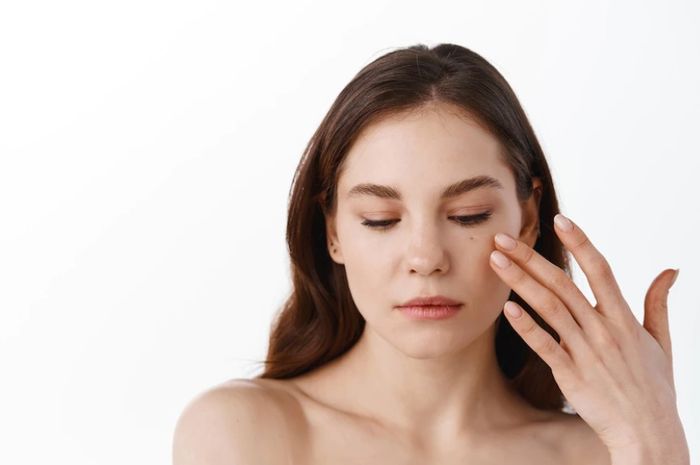 Penyebab Kulit Kusam dan Solusinya: Rahasia Kulit Cerah Sehari-Hari Penyebab Kulit Kusam dan Solusinya: Rahasia Kulit Cerah Sehari-Hari