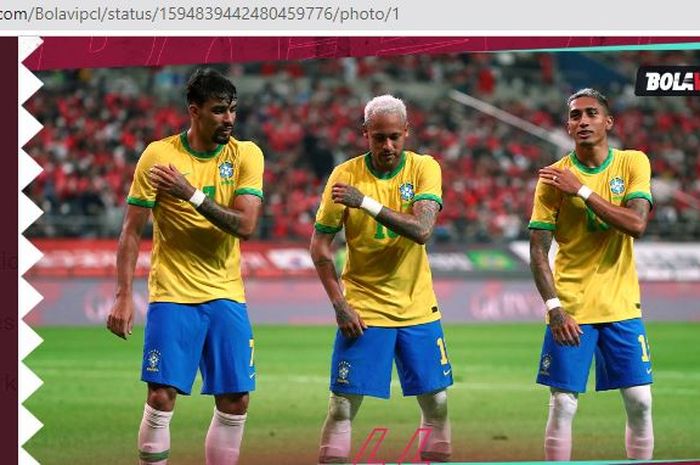 Winger timnas Brasil, Raphinha (kanan), mengaku timnya sudah berlatih 10 tarian untuk selebrasi gol pada Piala Dunia 2022.