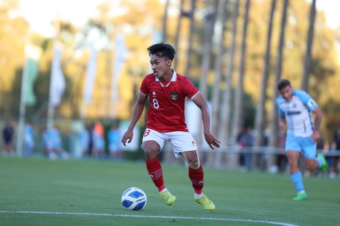 Pemain timnas U-20 Indonesia, Arkhan FIkri saat pertandingan uji coba melawan Malaga U-19 di Marbella Football Center Malaga, Spanyol, Rabu (23/11).