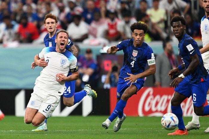 Laga Inggris vs Amerika Serikat menyajikan rekor unik bagi The Three Lions yang tak jadi ke babak 16 besar Piala Dunia 2022.