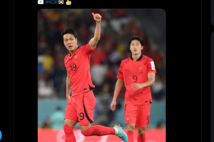 Kim Young-gwon (kiri) berselebrasi usai mencetak gol untuk Korea Selatan ke gawang Portugal.