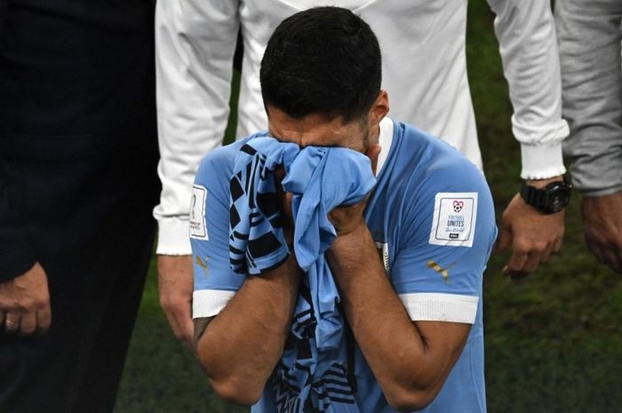 Kesedihan Luis Suarez usai Uruguay tersingkir dari Piala Dunia 2022.