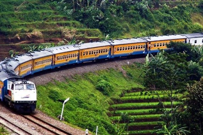 Jadwal Kereta Api Matarmaja Jakarta Solo Desember 2022 Terbaru - Suar