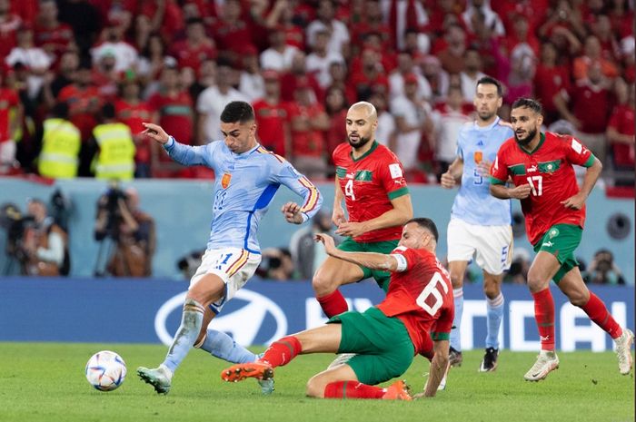 Suasana pertandingan babak 16 besar Piala Dunia 2022 antara Maroko dan Spanyol, di Stadion Education City, Doha, Qatar, pada Selasa (6/12/2022) malam WIB.