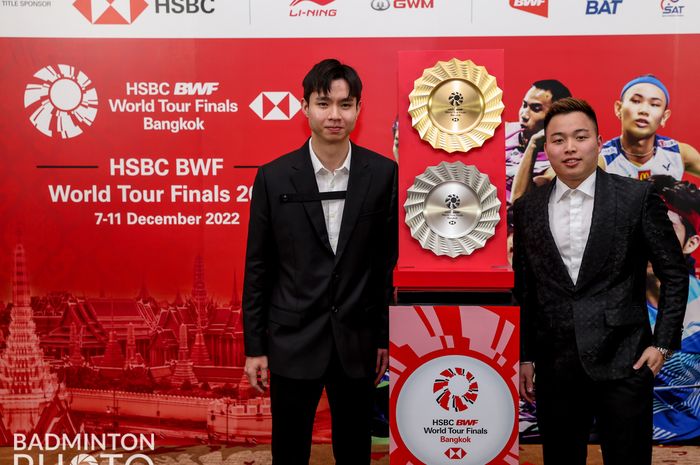 Ganda putra Malaysia, Aaron Chia/Soh Wooi Yik, saat menghadiri Gala Dinner BWF World Tour Finals 2022, Senin (5/12/2022)