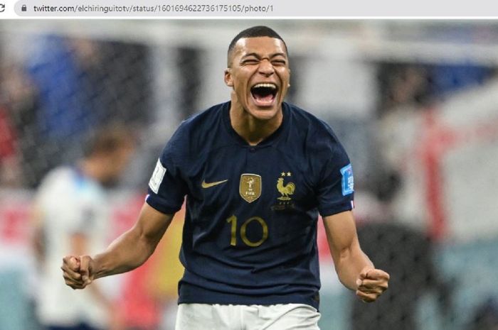 Ekpresi tertawa puas striker timnas Prancis, Kylian Mbappe, setelah menyaksikan kegagalan striker timnas inggris, Harry Kane, dalam mengeksekusi tendangan penalti pada partai perempat final Piala Dunia 2022, Sabtu (10/12/2022).