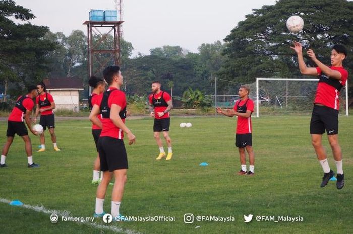 Para pemain Timnas Malaysia menjalani latihan menjelang pertandingan Grup A Piala AFF 2022 melawan Timnas Myanmar.
