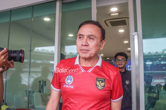 Ketua Umum PSSI, Mochamad Iriawan, saat tiba di Stadion Gelora Bung Karno, Senayan, Jakarta, 22 Desember 2022.