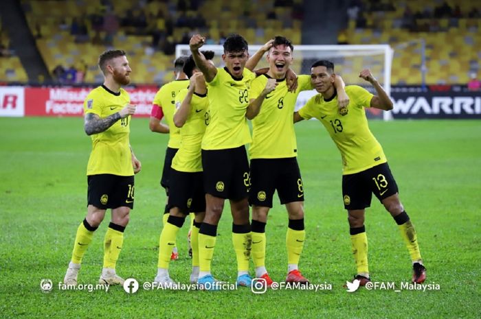 Para pemain Timnas Malaysia selebrasi kemenangan telak 5-0 atas Laos dalam Piala AFF 2022 di Stadion Bukit Jalil, Kuala Lumpur, Sabtu (24/12/2022).