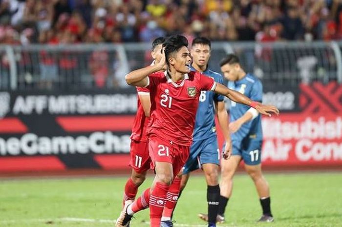 Ramadhan Sananta melakukan selebrasi setelah mencetak gol ke gawang Brunei Darussalam.