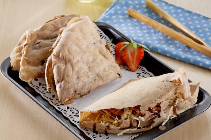 Hidangan crepe cokelat keju untuk menu buka puasa enak saat Ramadan