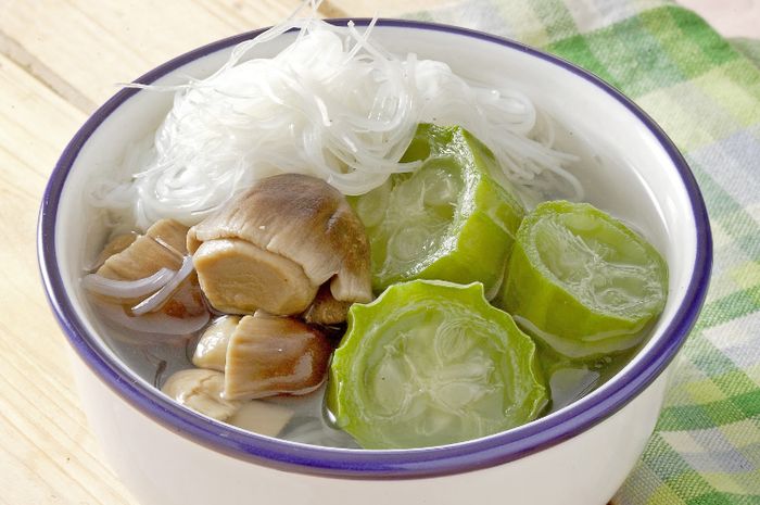Hidangan sayur bening oyong