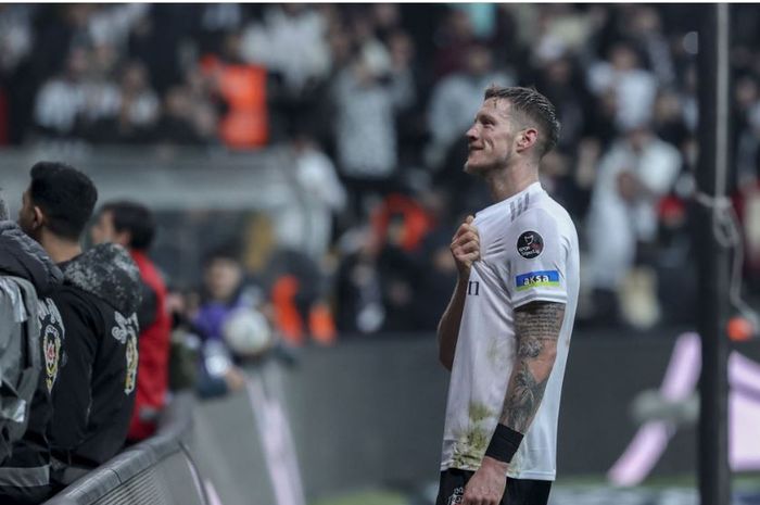 Wout Weghorst saat merayakan gol untuk Besiktas dalam ajang Liga Turki 2022-2023.