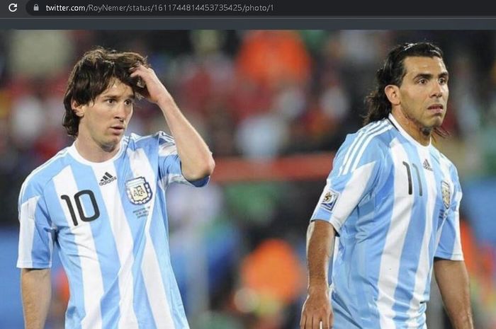 Foto lawas Lionel Messi dan Carlos Tevez saat memperkuat timnas Argentina