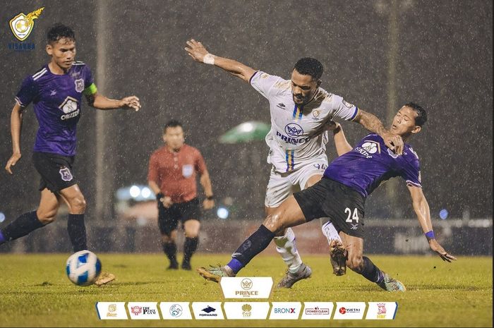 Pemain anyar Persebaya Surabaya Paulo Victor saat masih membela Visakha FC.