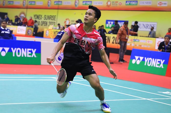 Aksi tunggal putra Indonesia, Anthony Sinisuka Ginting pada babak perempat final India Open 2023, Jumat (20/1/2023)