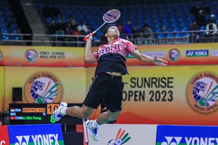 Tunggal putra Indonesia, Anthony Sinisuka Ginting, pada penampilannya di India Open 2023
