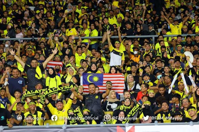 Suporter Malaysia hadir mendukung skuat Harimau Malaya di Piala AFF 2022 di Stadion Nasional Bukit Jalil.