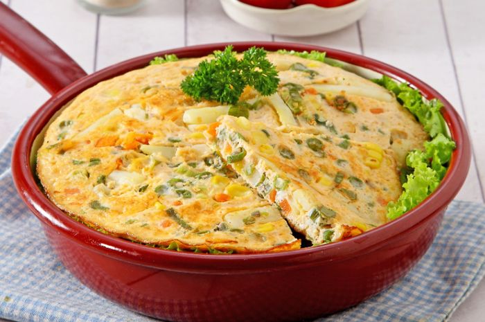 Hidangan frittata telur bebek.