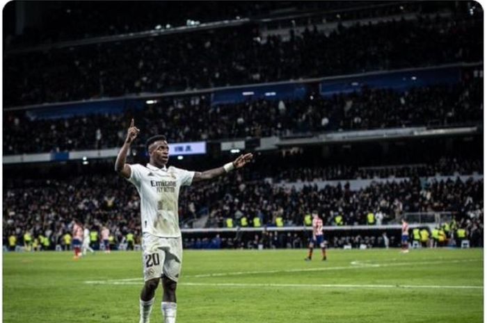 Vinicius Jr membuktikan diri sebagai mimpi buruk Atletico Madrid saat membawa Real Madrid menyingkirkan sang rival di perempat final Copa del Rey 2022-2023.