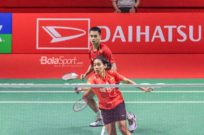 Ganda campuran Indonesia, Jafar Hidayatullah/Aisyah Salsabila Putri Pranata, harus tersisih pada babak 16 besar kualifikasi Thailand Open 2023.