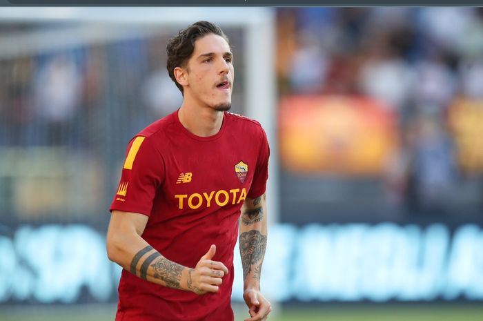 AS Roma sudah tak tahan dengan sikap Nicolo Zaniolo dan membidik Dusan Tadic dari Ajax Amsterdam sebagai pengganti.