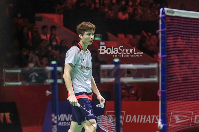 Tunggal putra asal China, Shi Yu Qi, berhasil melaju ke perempat final Singapore Open 2023