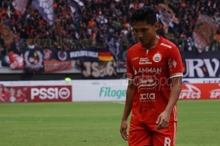 Pemain Persija Jakarta , Syahrian Abimanyu saat melawan Persikabo 1973 pada laga pekan ke-21 Liga 1 2022/2023. di Stadion Candra Bhaga, Bekasi, Minggu (29/1/2023).