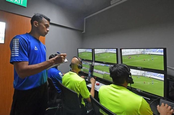 Asosiasi Sepak Bola Singapura (FAS) telah diberi lampu hijau untuk menerapkan teknologi Video Assistant Referee (VAR).