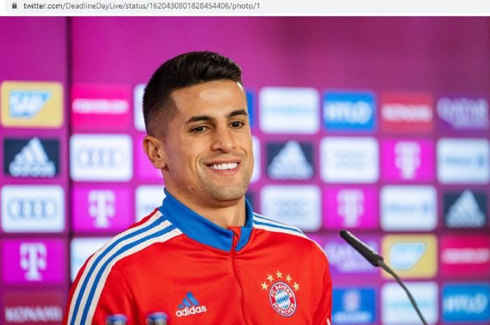 Bayern Muenchen tidak membayar biaya peminjaman Joao Cancelo ke Manchester City karena hubungan baik.