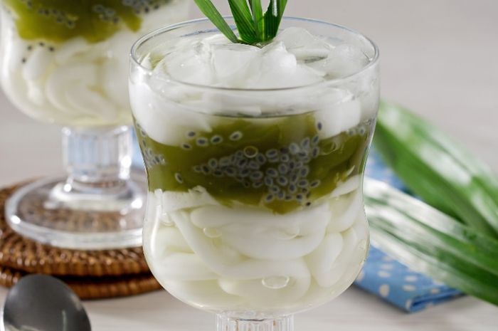 Resep Es Jeli Kelapa Cincau Hijau, Minuman Segar Sederhana yang Bikin Nagih