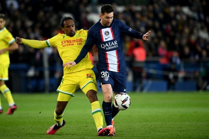 Aksi Lionel Messi dalam laga PSG vs Nantes pada lanjutan Liga Prancis 2022-2023.