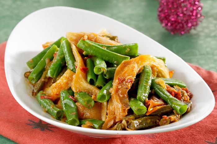 Resep rica kacang panjang jamur untuk menu buka puasa.