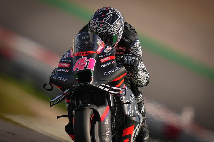 Pembalap tim Aprilia Racing, Aleix Espargaro yakin motornya tak jauh beda dengan Ducati