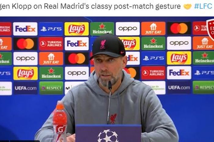 Pelatih Liverpool, Juergen Klopp, berbicara seusai laga leg kedua babak 16 besar Liga Champions kontra Real Madrid, di Stadion Santiago Bernabeu, Rabu (15/3/2023).