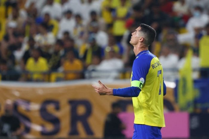 Cristiano Ronaldo dalam laga Al Nassr vs Abha di Liga Arab Saudi 2022-2023.