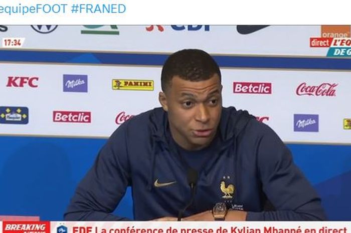 Striker timnas Prancis, Kylian Mbappe, berbicara dalam konferensi pers pada Kamis (23/3/2023). Mbappe beri jawaban soal Antoine Griezmann yang tak terima dirinya jadi kapten Prancis.