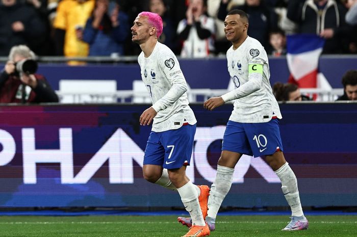 Kylian Mbappe mencetak gol dan beri assist buat Antoine Griezmann dalam duel timnas Prancis vs Belanda di Kualifikasi Euro 2024.