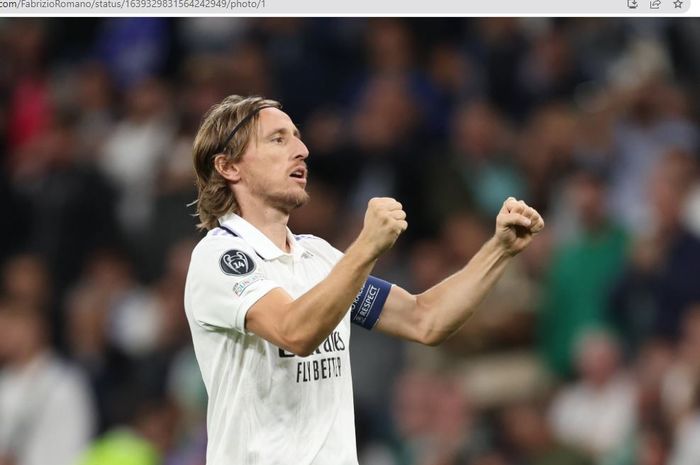 Gelandang Real Madrid, Luka Modric, mendapat kontrak khusus karena menjadi target klub Liga Arab Saudi.