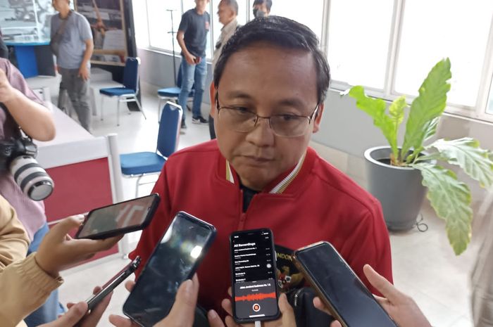 Anggota Komite Eksekutif (Exco) PSSI, Khairul Anwar saat ditemui seusai menghadiri jumpa pers di Kantor NOC, FX Sudirman, Senayan, Jakarta Pusat, Rabu (29/3/2023).