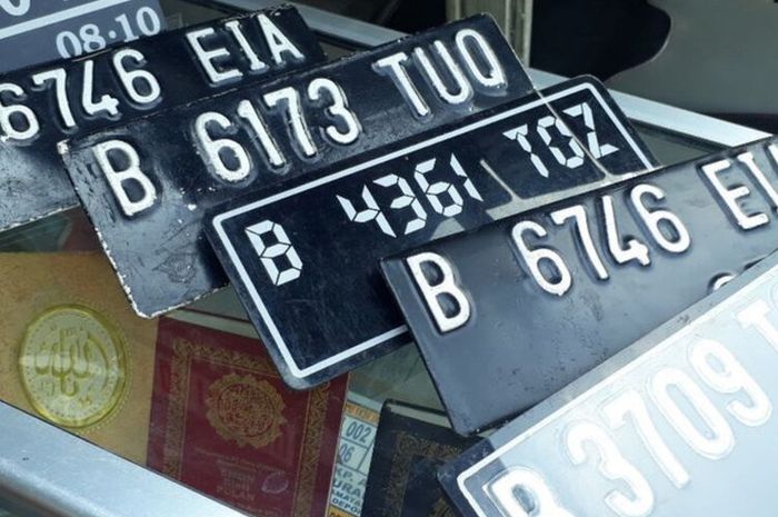 Jasa Ganti Plat Nomor Kendaraan di Tebing Tinggi | Resmi dan Terpercaya [ 088213386111 ]