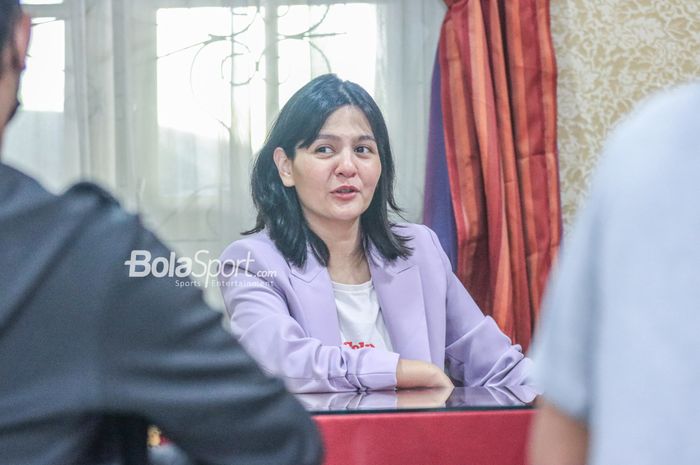 Wakil Ketua PSSI 2, Ratu Tisha, saat wawancara eksklusif di kawasan Jakarta Selatan, Sabtu (1/4/2023).