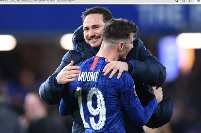 Frank Lampard dan Mason Mount saat membela Chelsea.