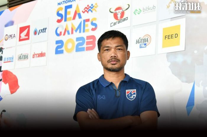 Pelatih Timnas U-22 Thailand, Issara Sritaro.