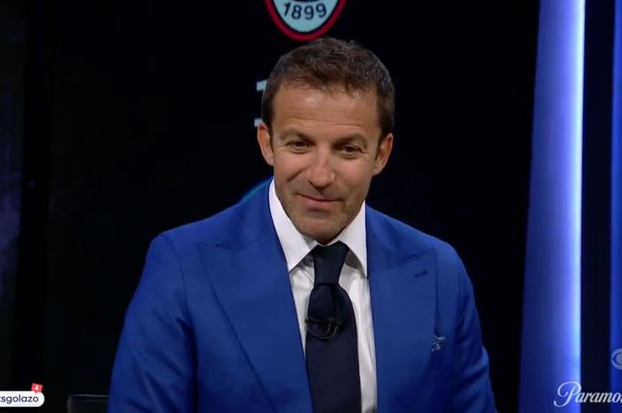 Legenda Juventus, Alessandro Del Piero, menilai mantan klubnya dibenci semua orang di Italia sehubungan sanksi yang mereka terima di Liga Italia.