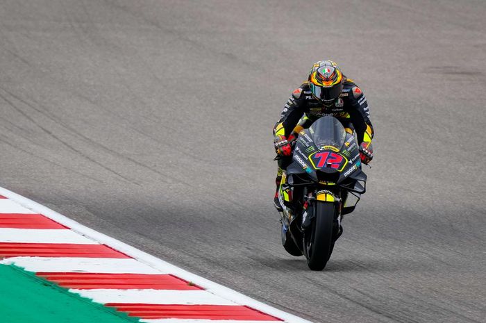 Pembalap MotoGP murid Valentino Rossi, Marco Bezzecchi disebut berhak dapat lebih