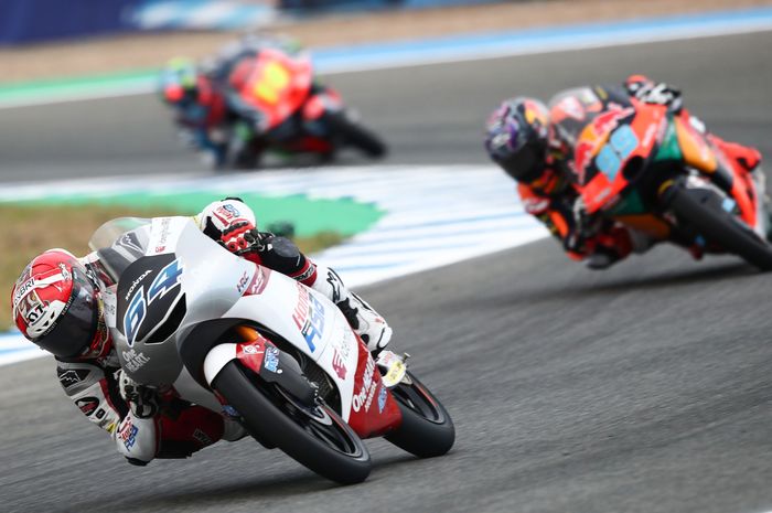 Mario Aji memetik hasil Moto3 Spanyol 2023 berupa posisi ke-19 atau empat tempat di bawah zona poin.