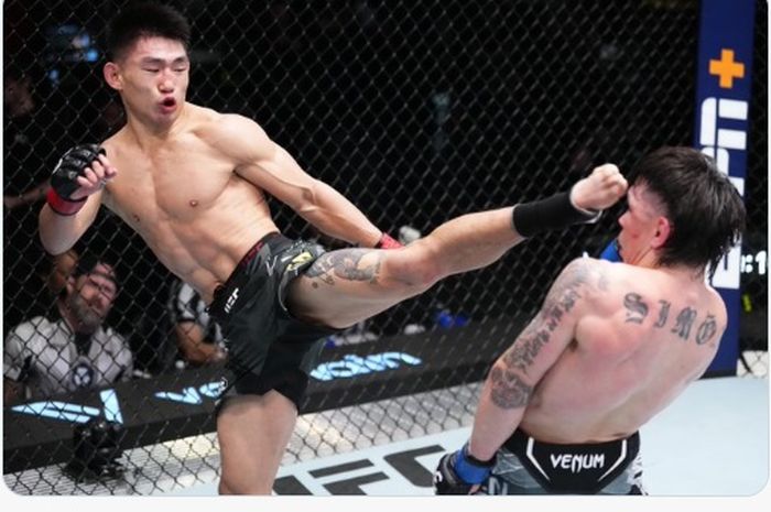 Duel antara Song Yadong melawan Ricky Simon di UFC Vegas 72, Minggu (30/4/2023) WIB.