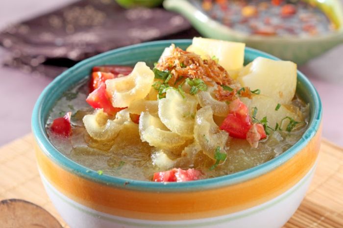 Hidangan soto kikil