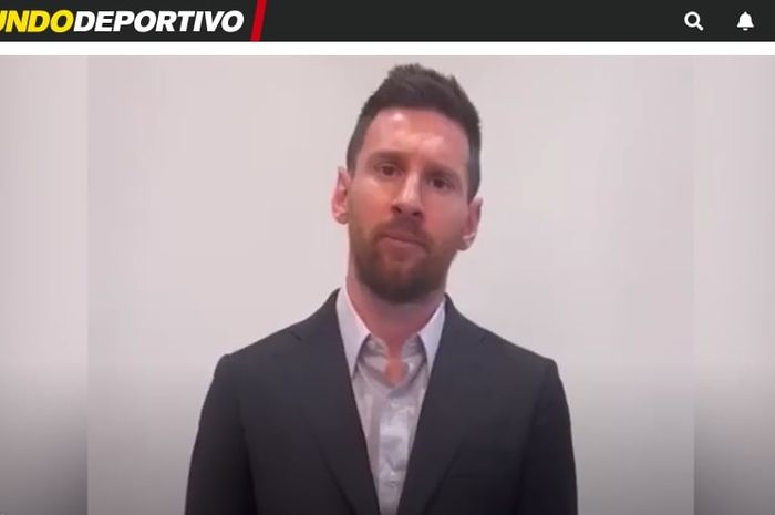 Bintang PSG, Lionel Messi meminta maaf sekaligus melakukan klarifikasi atas kepergiannya ke Arab Saudi yang berakibat sanksi klub untuknya.